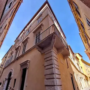 Ych-pretty Flat Close Pantheon , Roma Italia