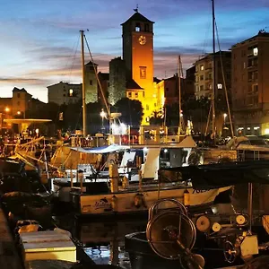 La Piccola Perla , Savona Italia